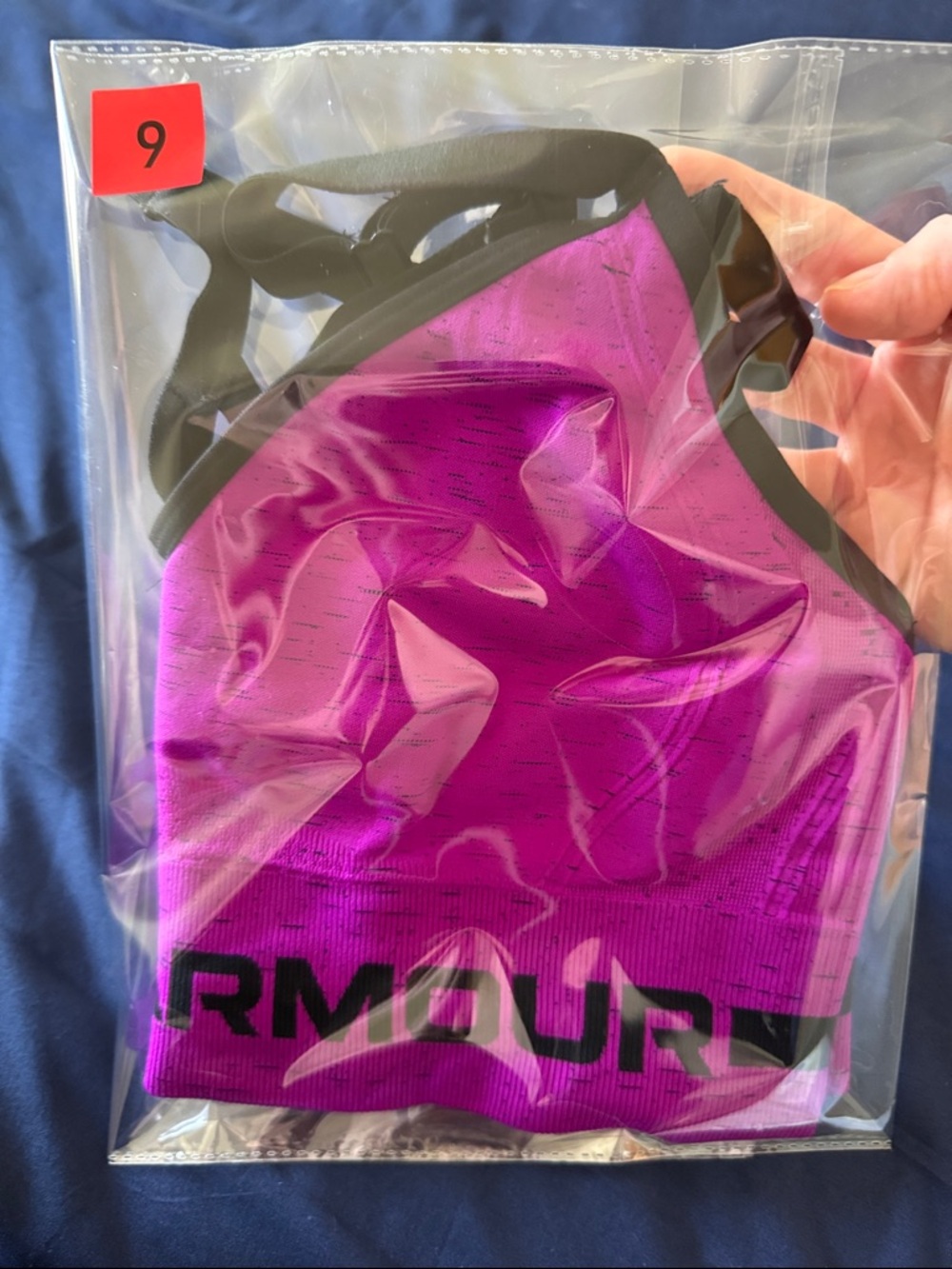 Under Armour Black and Magenta/ Hot Pink Sports Vanish Seamless Sports Bra - Picture 4 of 4